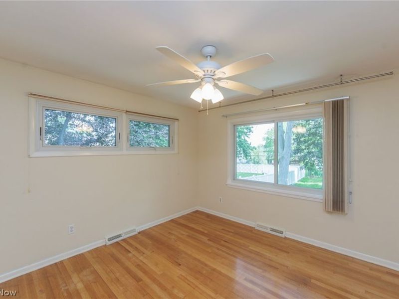 7601 Green Valley Drive, Parma, OH 44134 Photo 30