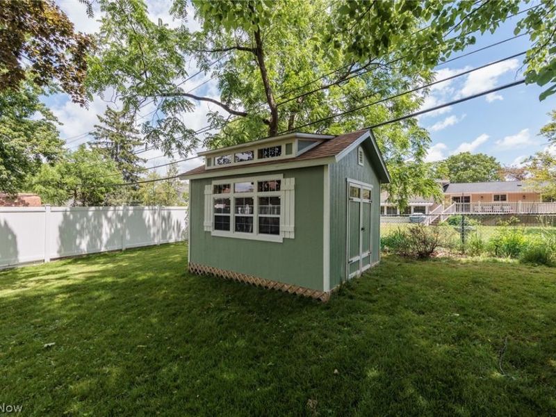 7601 Green Valley Drive, Parma, OH 44134 Photo 41