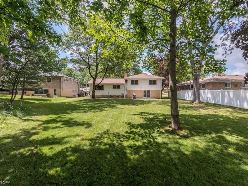 7601 Green Valley Drive, Parma, OH 44134 Photo 42