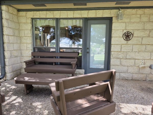 220 RIVERHILL CLUB LN, Unit 4, Kerrville, TX 78028