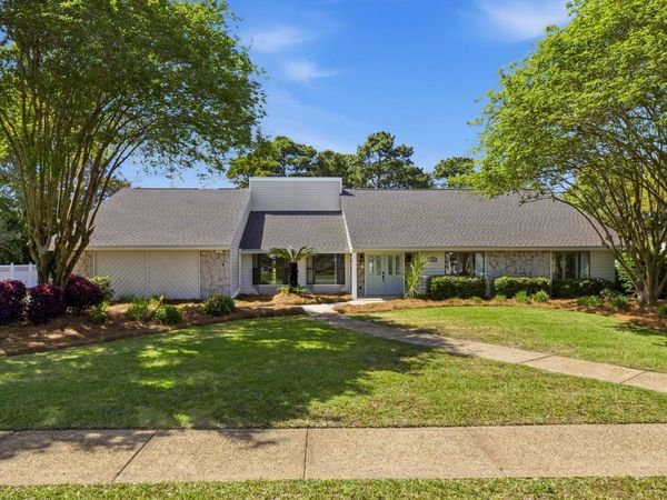47 E Country Club Drive, Destin, FL 32541