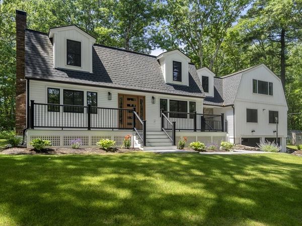 241 Prospect St, Franklin, MA 02038