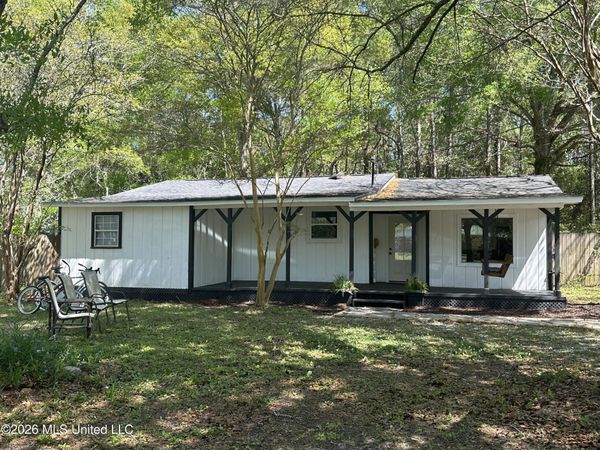 3012 Ridgedale Road, Gautier, MS 39553