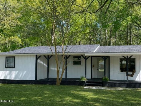 3012 Ridgedale Road, Gautier, MS 39553