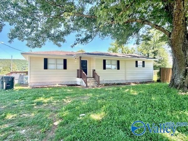 2137 County Lake Road, Gurley, AL 35748