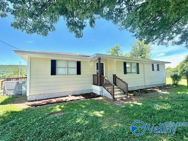 2137 County Lake Road, Gurley, AL 35748