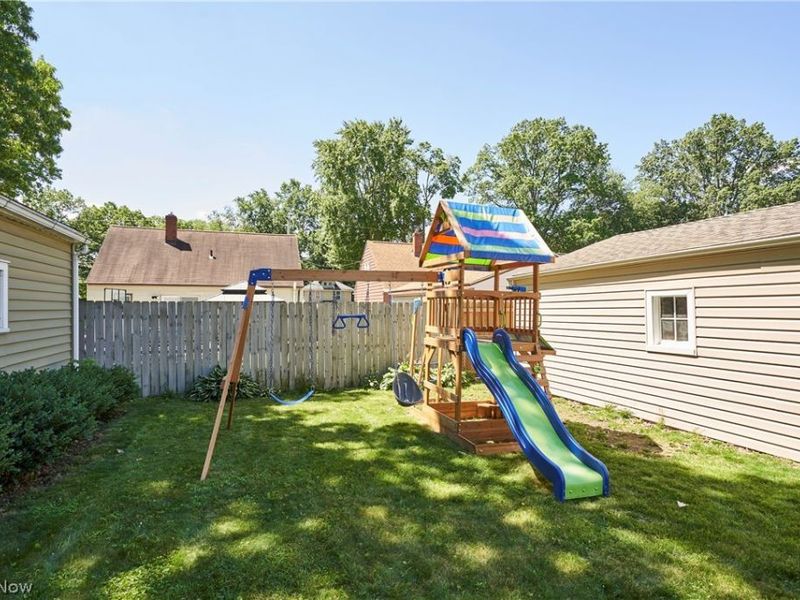 1884 Malasia Road , Akron, OH 44305 Photo 20