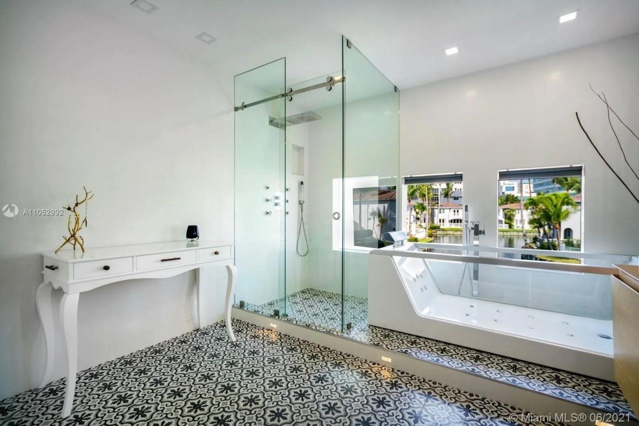 20824 NE 30th Place, Aventura, FL 33180 Photo