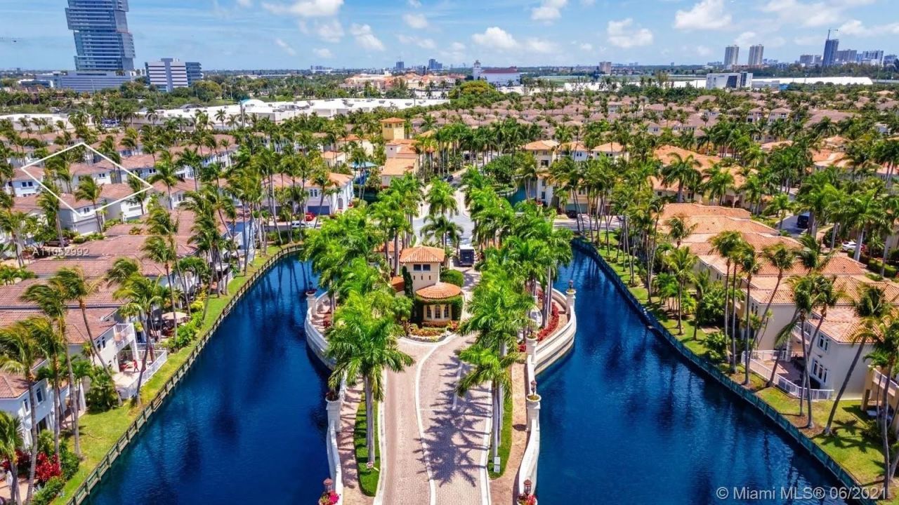 20824 NE 30th Place, Aventura, FL 33180 Photo