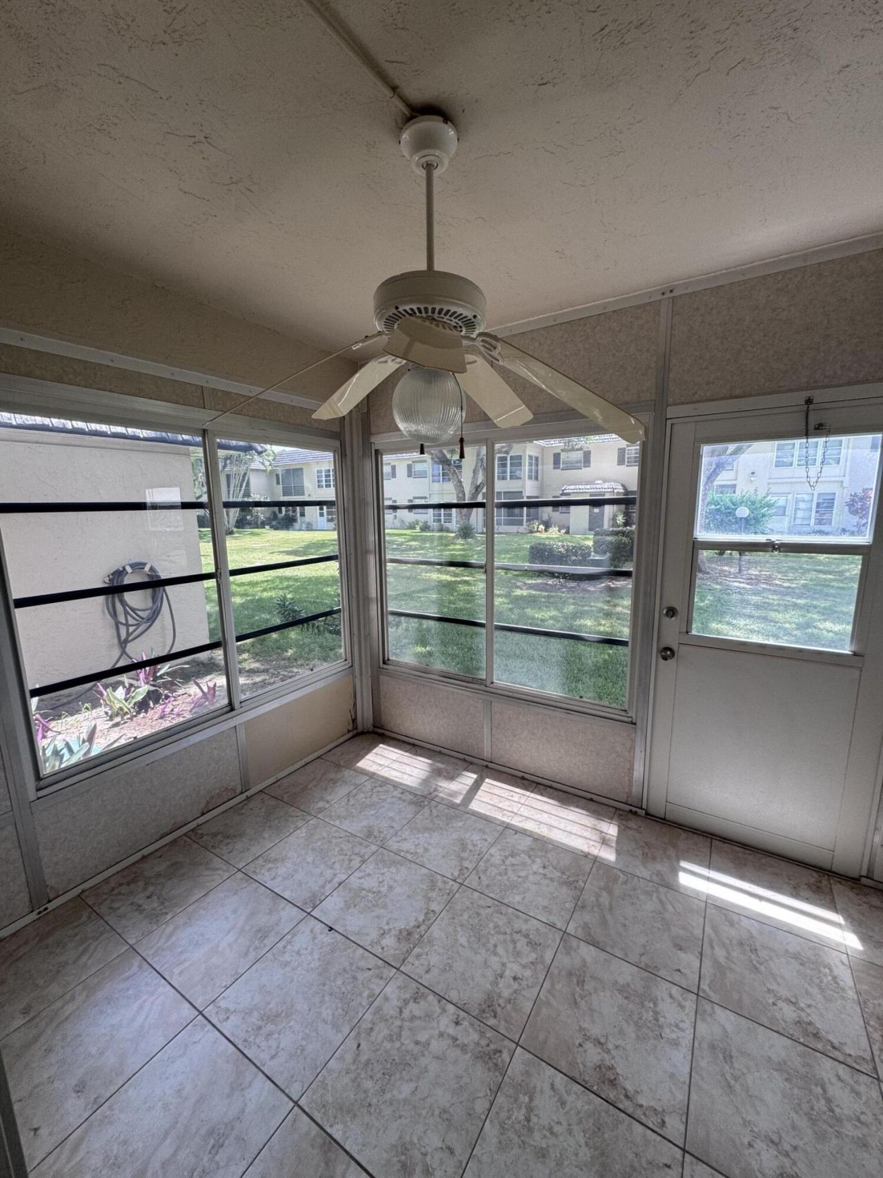 5660 SW 3rd Place, Unit 105, Margate, FL 33068 Photo