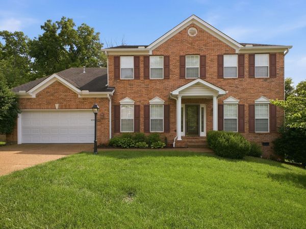 1009 Heathfield Cir, Brentwood, TN 37027