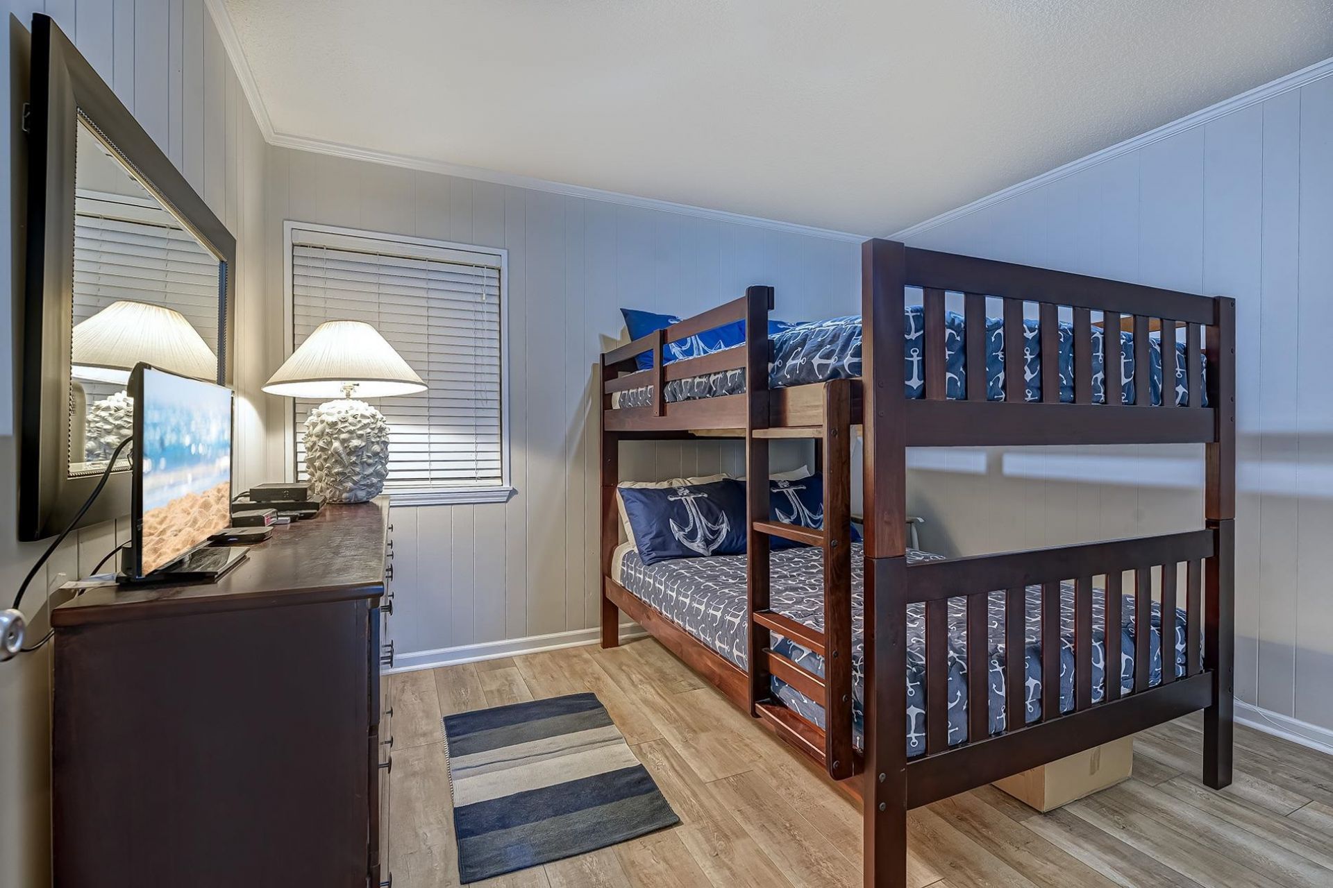 9540 Shore Dr.  Photo 18
