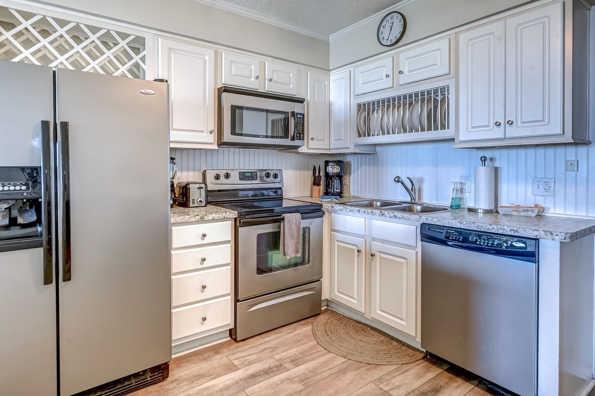 9540 Shore Dr.  Photo 6