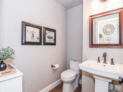 8955 Ashmore Way, Elk Grove, CA 95624 Photo