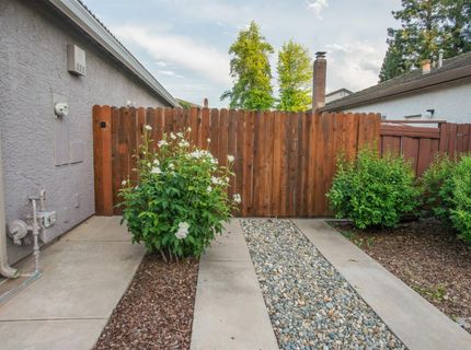 8955 Ashmore Way, Elk Grove, CA 95624 Photo