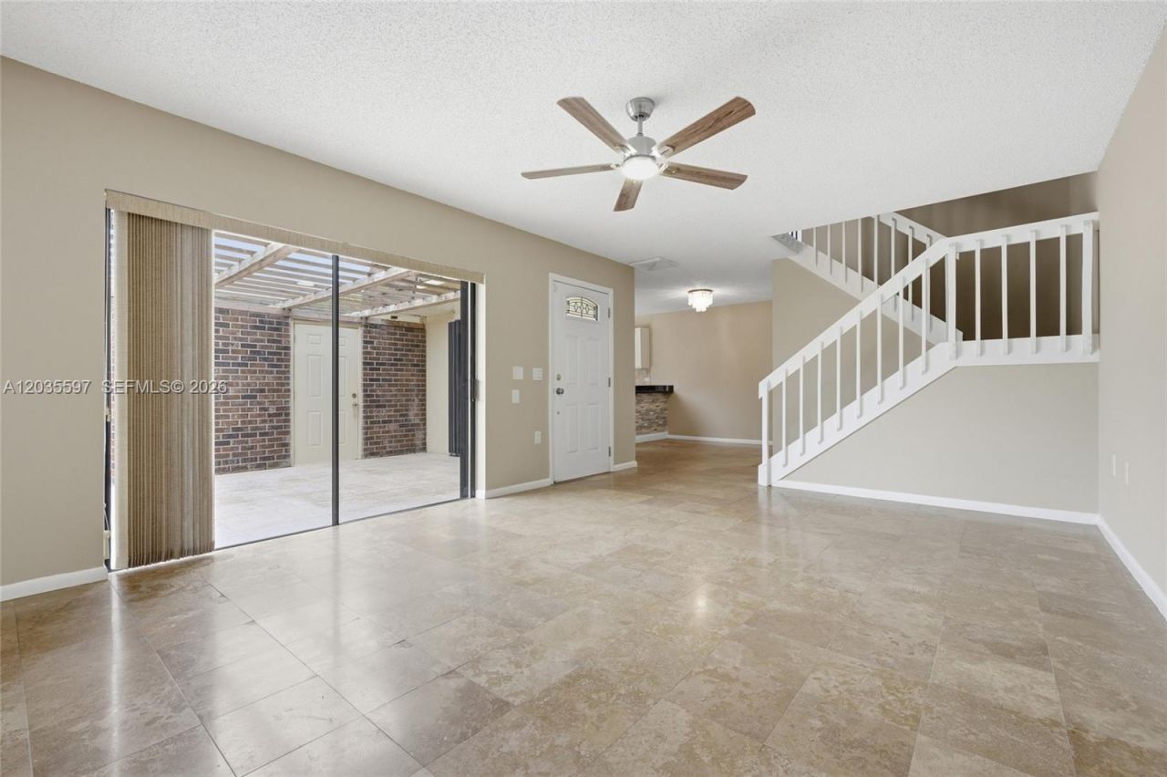 909 9th Ter , Palm Beach Gardens, FL 33418 Photo