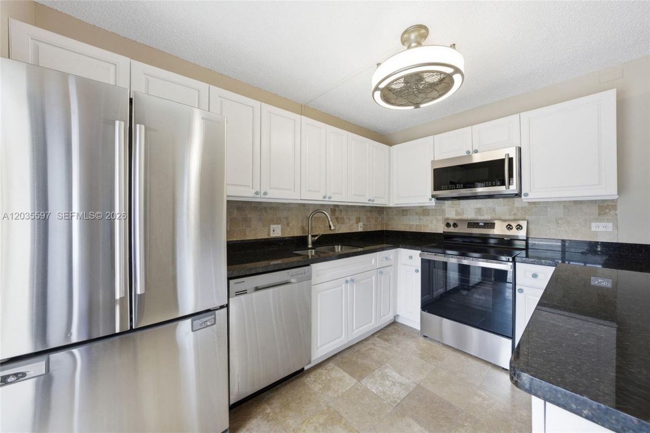 909 9th Ter , Palm Beach Gardens, FL 33418 Photo
