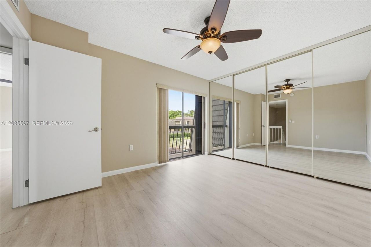 909 9th Ter , Palm Beach Gardens, FL 33418 Photo