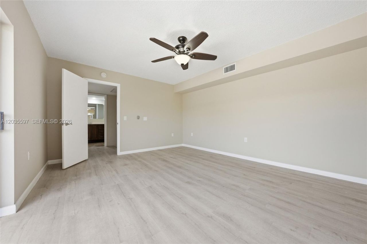 909 9th Ter , Palm Beach Gardens, FL 33418 Photo