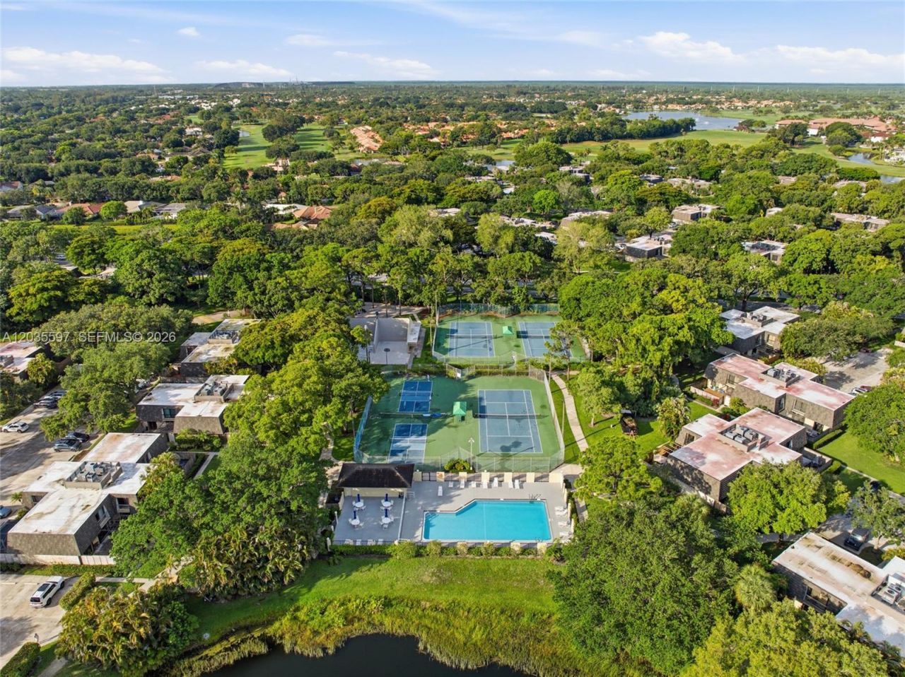 909 9th Ter , Palm Beach Gardens, FL 33418 Photo