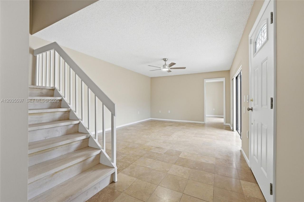 909 9th Ter , Palm Beach Gardens, FL 33418 Photo