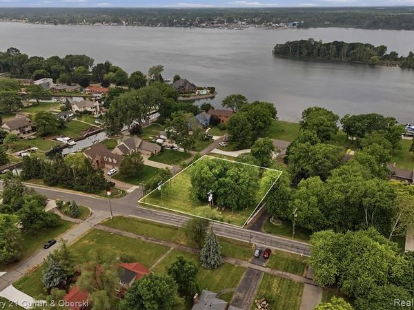 00 Southpointe , Grosse Ile Twp, MI 48138