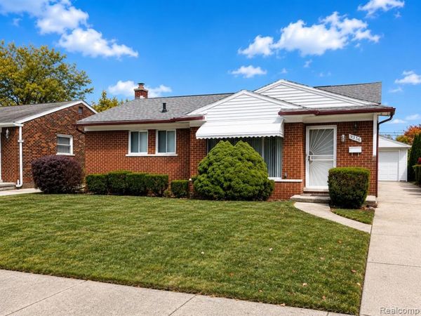9356 Riverview, Redford Twp, MI 48239