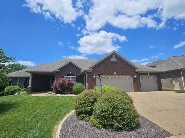 10334 Bernadette Drive, Evansville, IN 47725