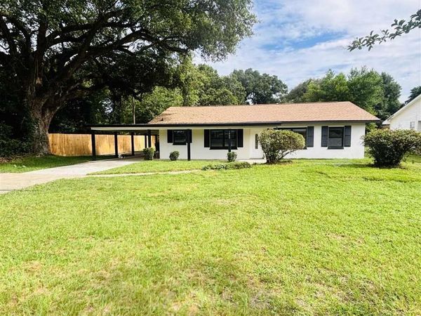1955 Lansing Dr, Pensacola, FL 32504