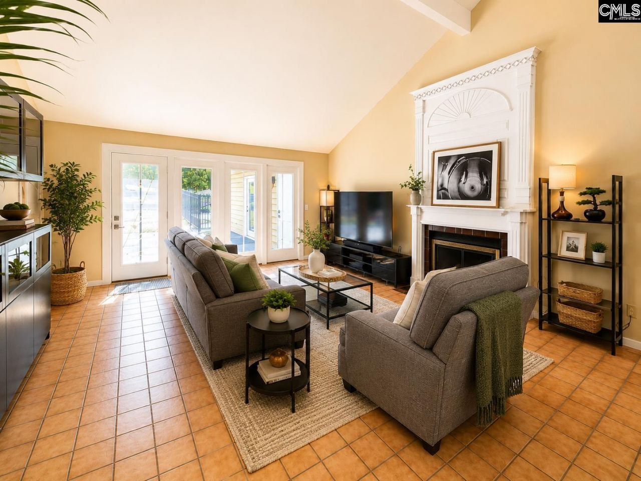 1495 Lee Boulevard Photo 10