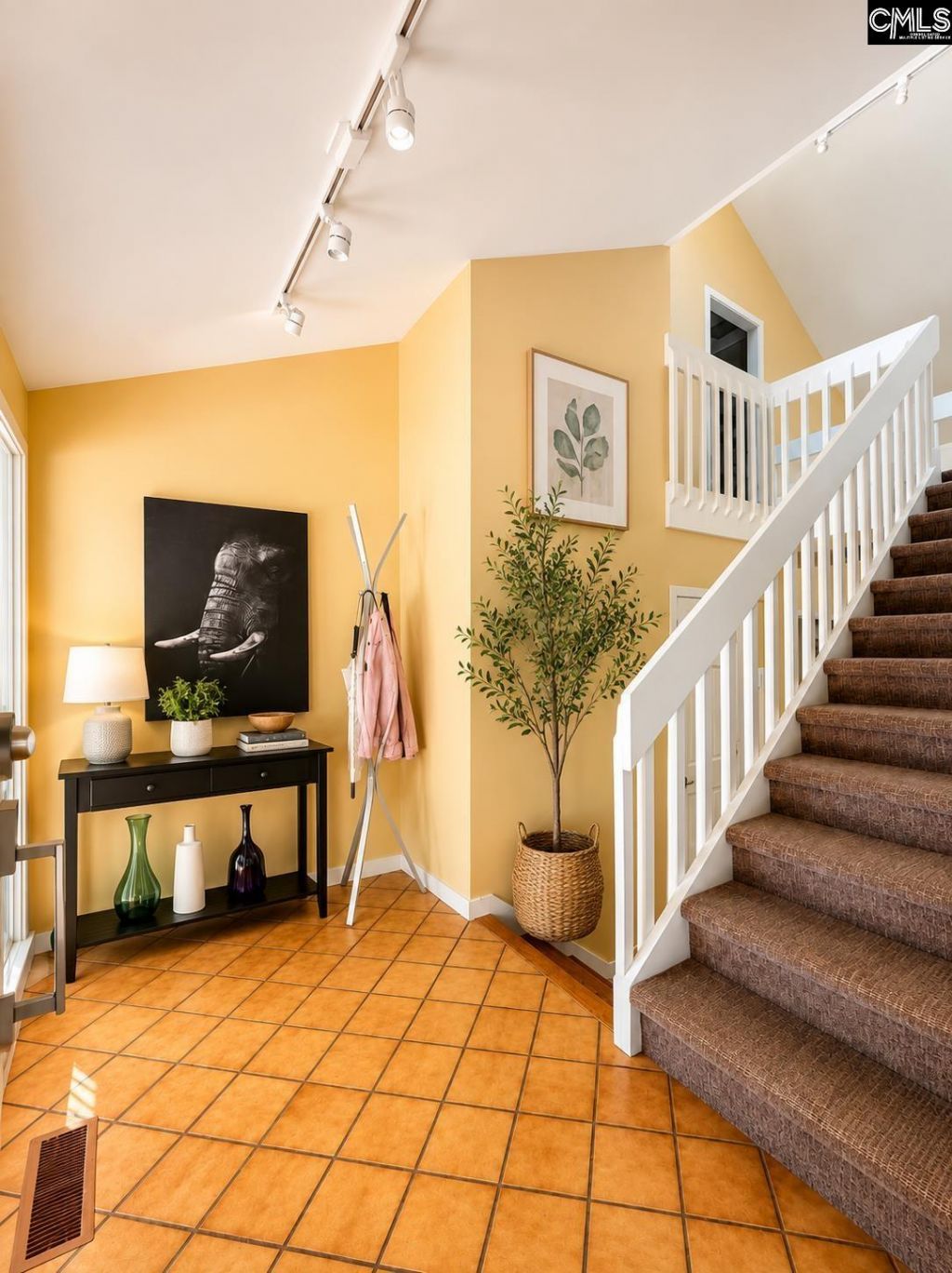 1495 Lee Boulevard  Photo 11