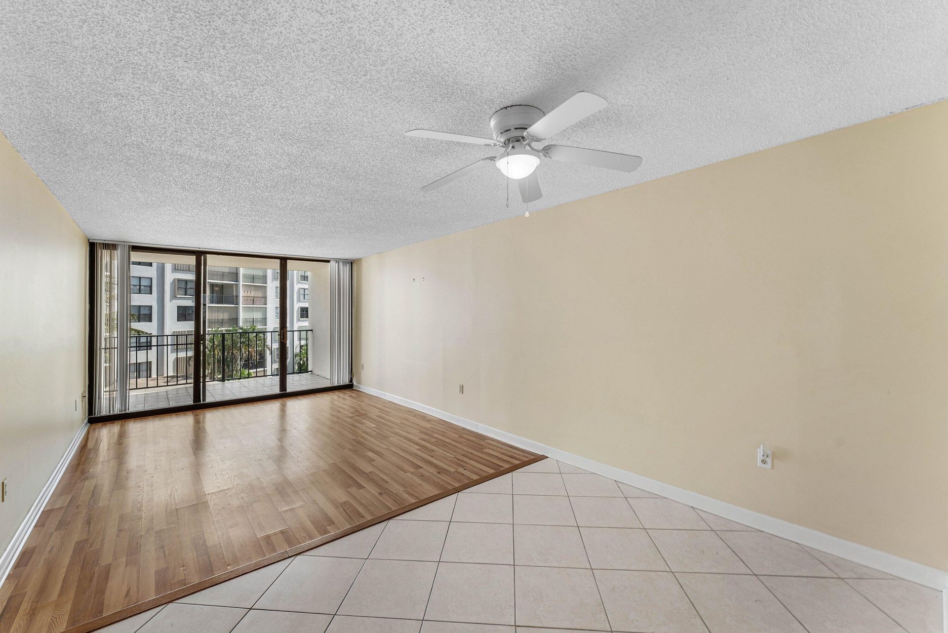 3545 S Ocean Boulevard, Unit 405, South Palm Beach, FL 33480 Photo