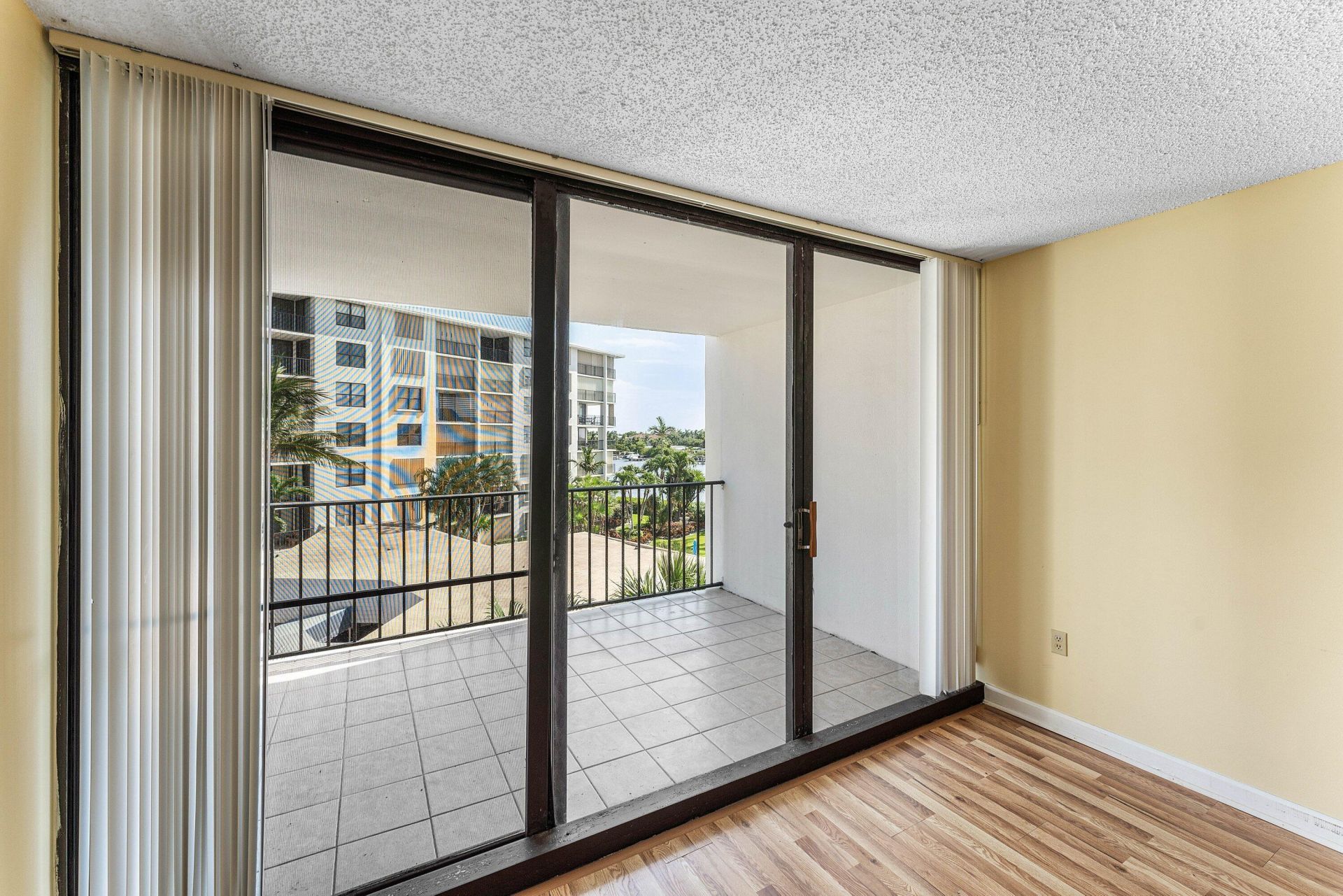 3545 S Ocean Boulevard, Unit 405, South Palm Beach, FL 33480 Photo