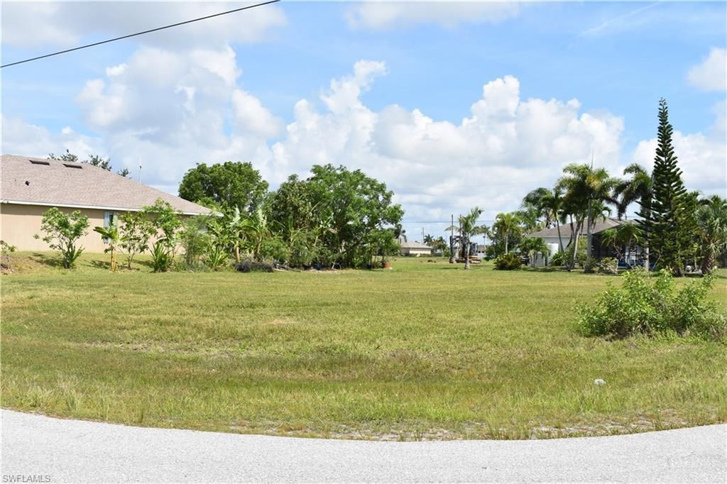 2480 NW 8th Ter , Cape Coral, FL 33993 Photo