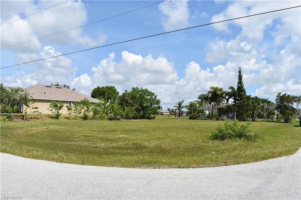 2480 NW 8th Ter , Cape Coral, FL 33993 Photo