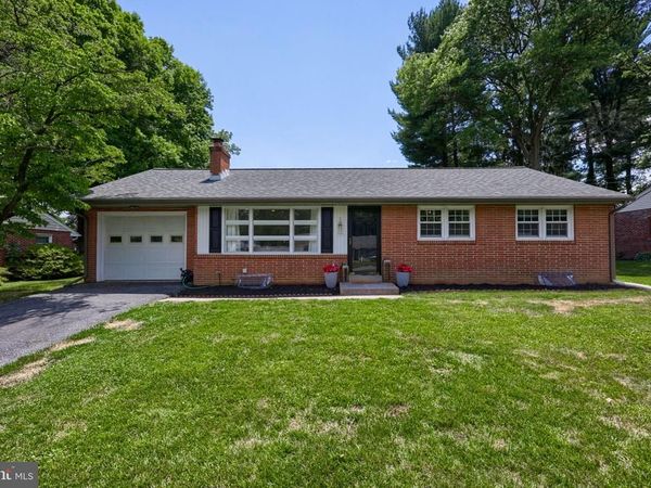 1602 VISTA ROAD, LANCASTER, PA 17601