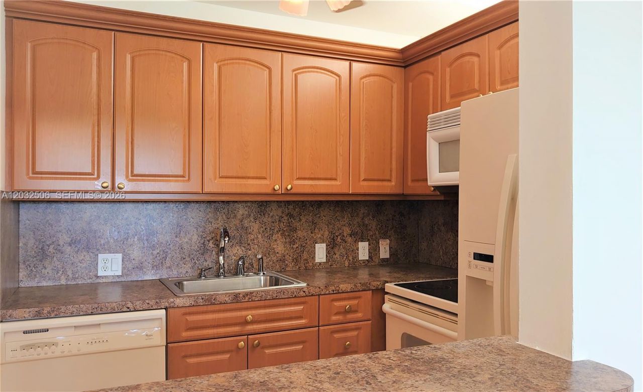 250 Suffolk F, Unit 250, Boca Raton, FL 33434 Photo