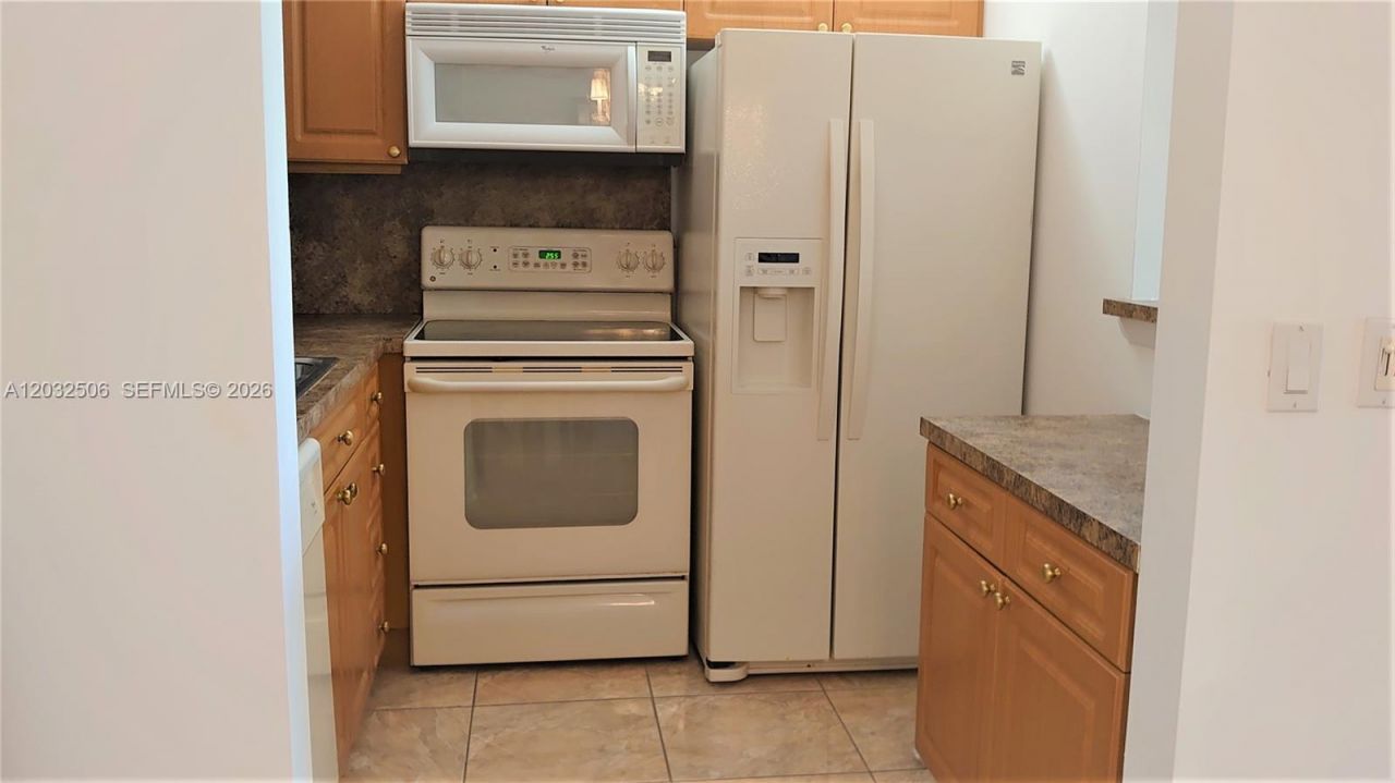 250 Suffolk F, Unit 250, Boca Raton, FL 33434 Photo