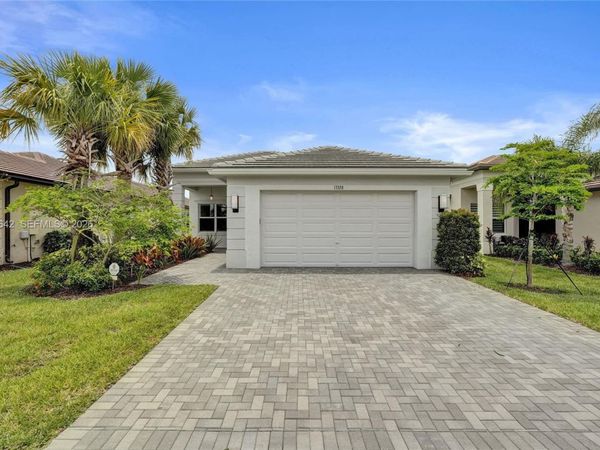 13328 SW River Rock Rd, Port St. Lucie, FL 34987