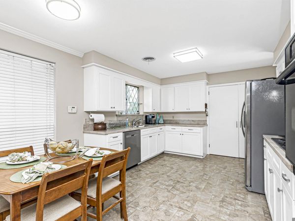 8166 Franwood Dr, Baton Rouge, LA 70806
