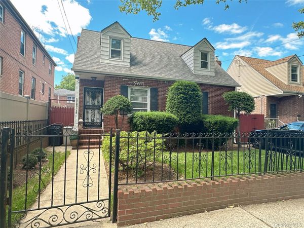 16029 76th Avenue , Fresh Meadows, NY 11366