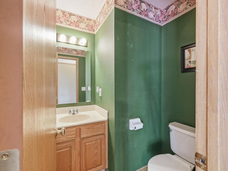 547 Lamesa Drive, Blacklick, OH 43004 Photo 16