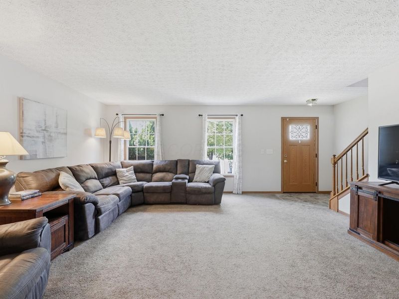 547 Lamesa Drive, Blacklick, OH 43004 Photo 8