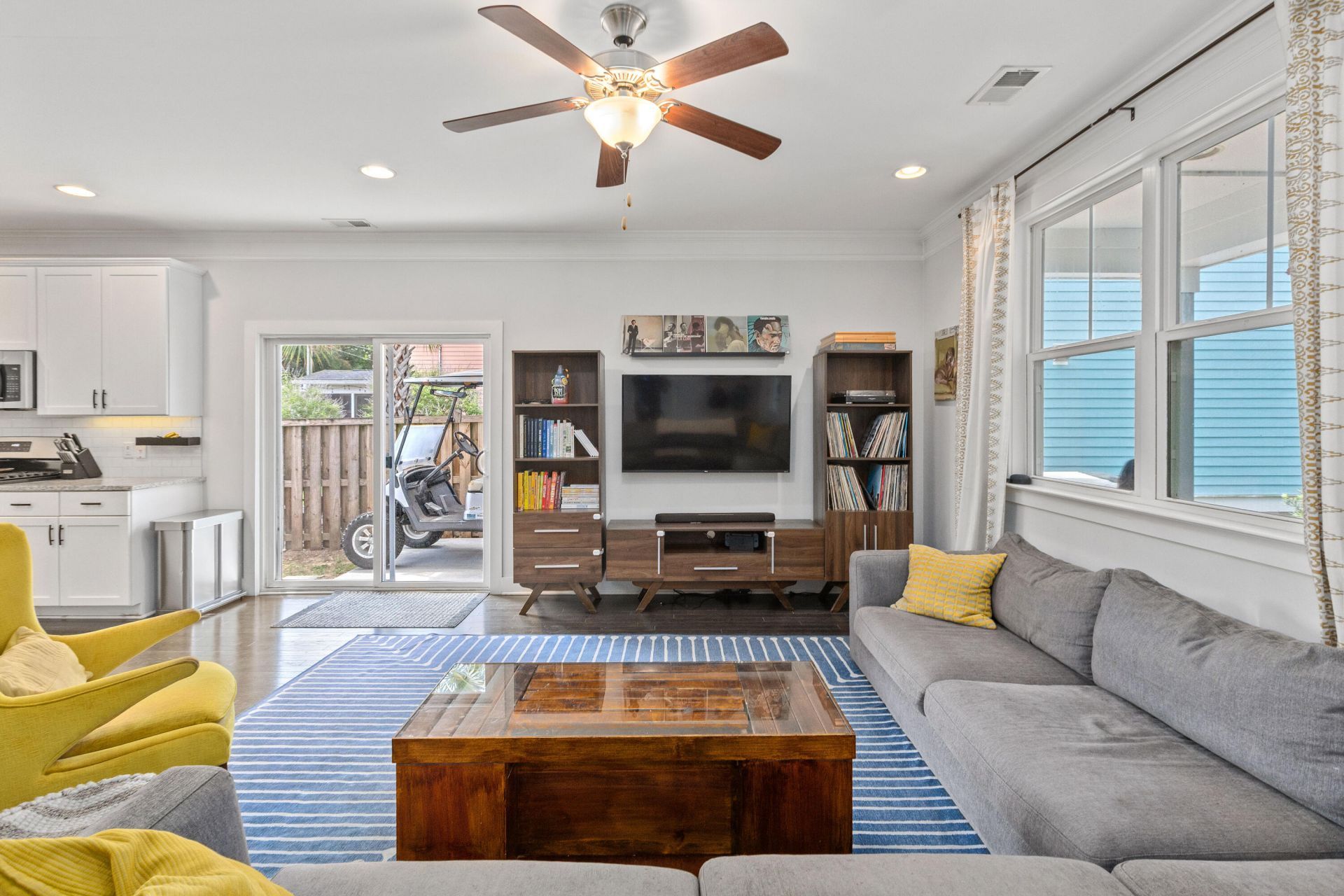 4984 Jenkins Avenue Photo 4