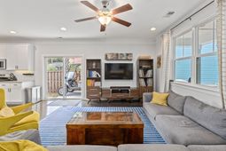 4984 Jenkins Avenue photo 4