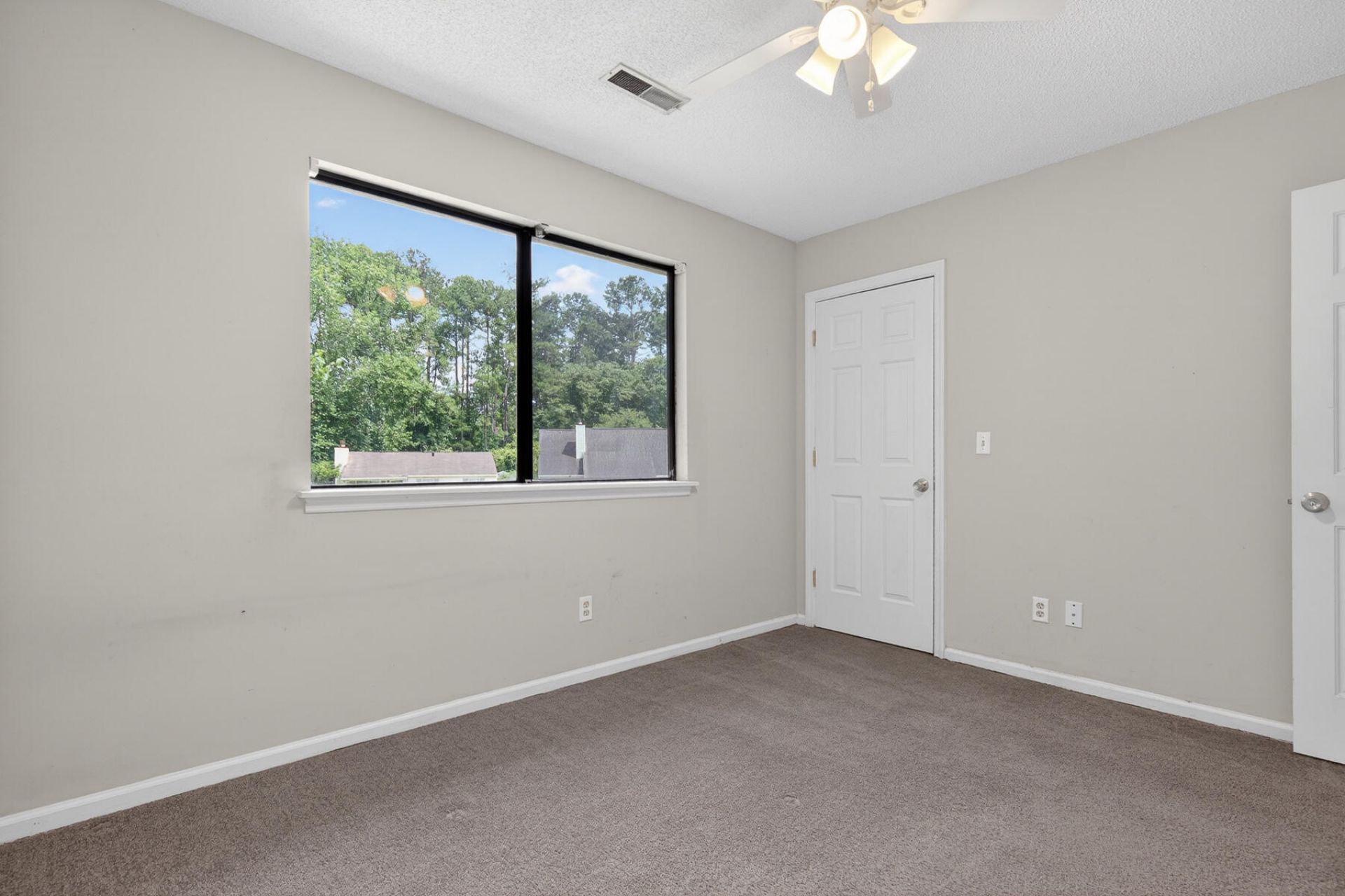 123 Crooked Creek Court Photo 28