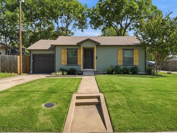 108 W White Avenue , McKinney, TX 75069