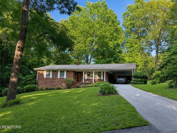 129 Jefferson St, Harrogate, TN 37752