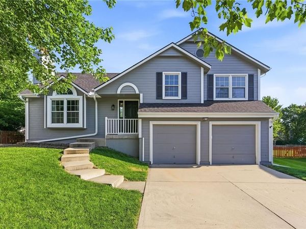 6610 W 158 Terrace, Overland Park, KS 66223