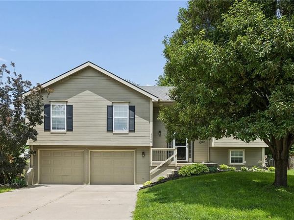 8408 NE 109th Lane, Kansas City, MO 64157